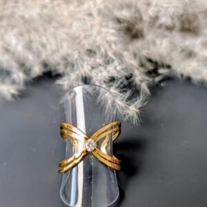 NOUVEAUTE bague creuse en croix avec strass doré