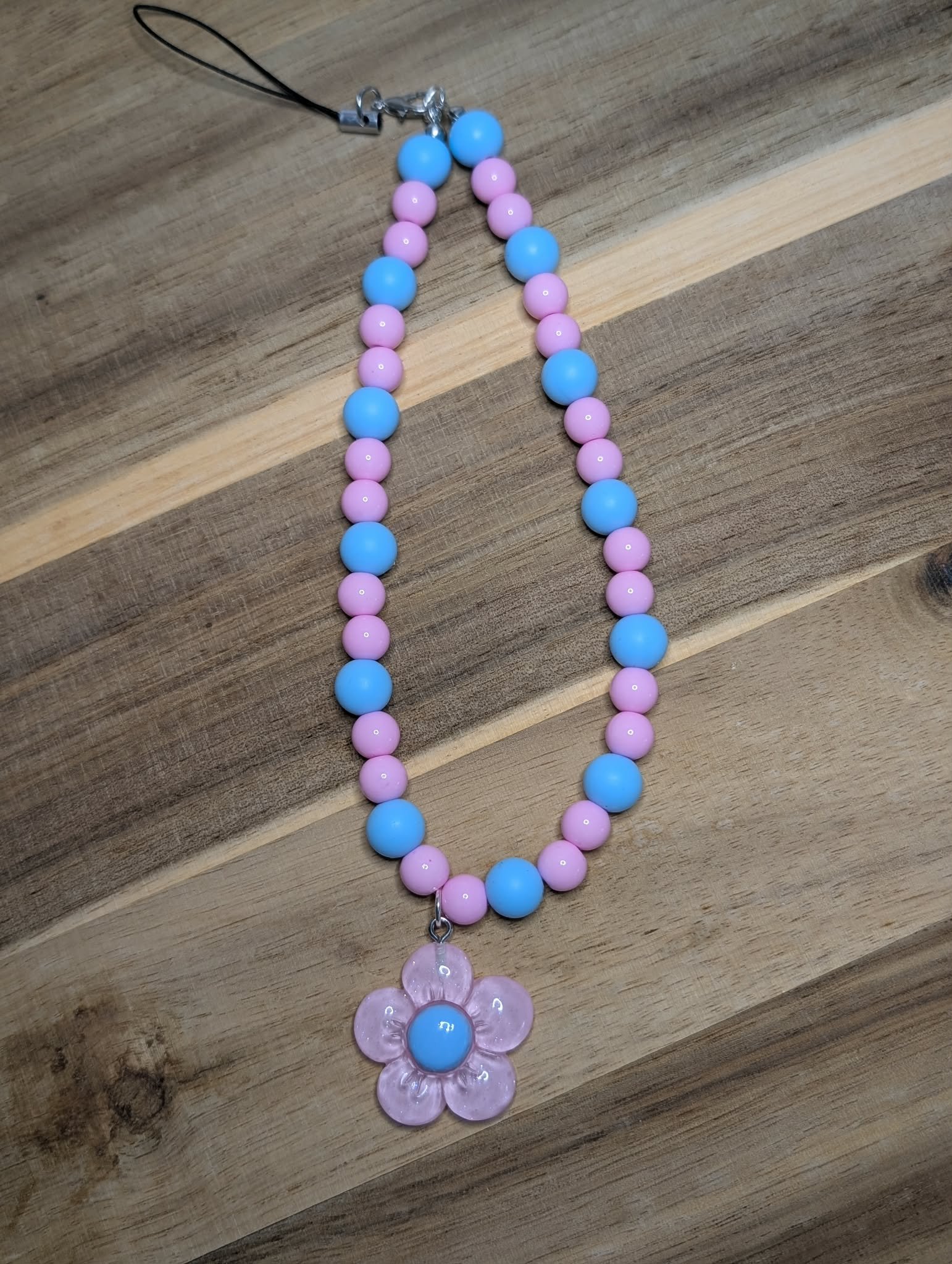Modèle "fleur pastel bleu et rose"